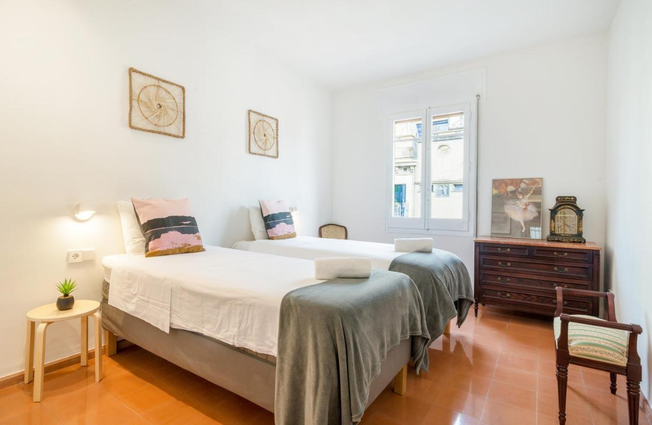 New Top Floor Apt With A Lot Of Light & Aircon Girona Exterior foto