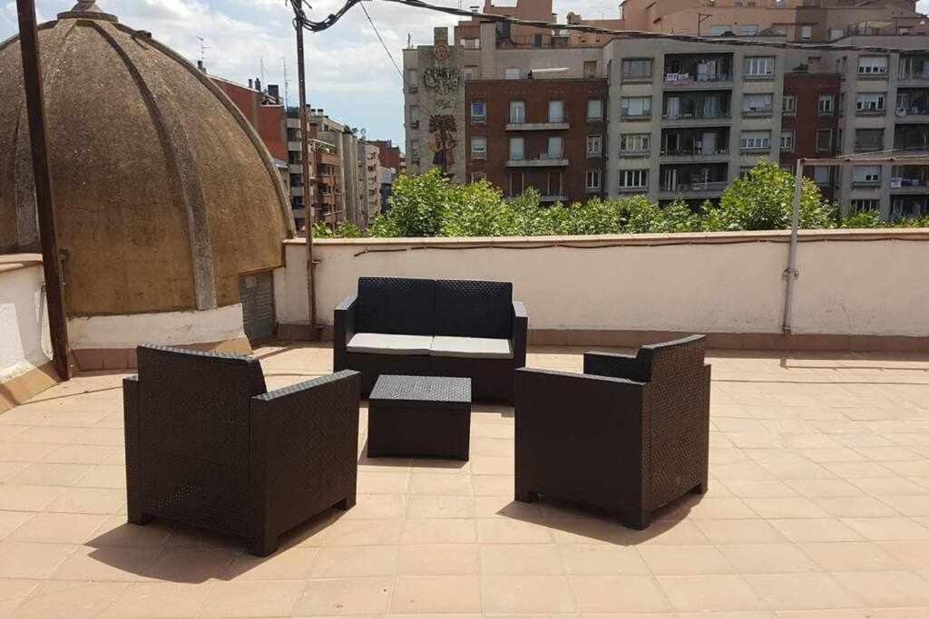 New Top Floor Apt With A Lot Of Light & Aircon Girona Exterior foto
