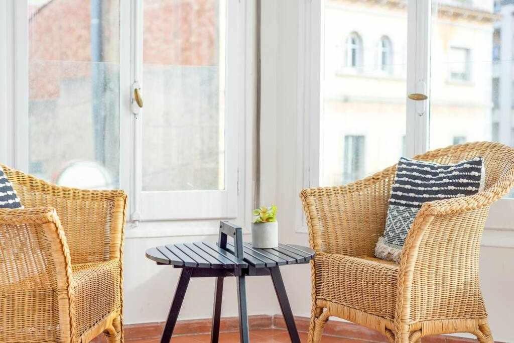 New Top Floor Apt With A Lot Of Light & Aircon Girona Exterior foto