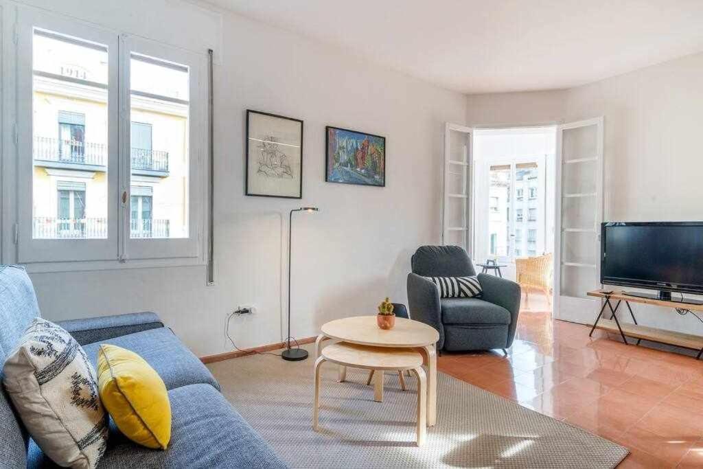 New Top Floor Apt With A Lot Of Light & Aircon Girona Exterior foto